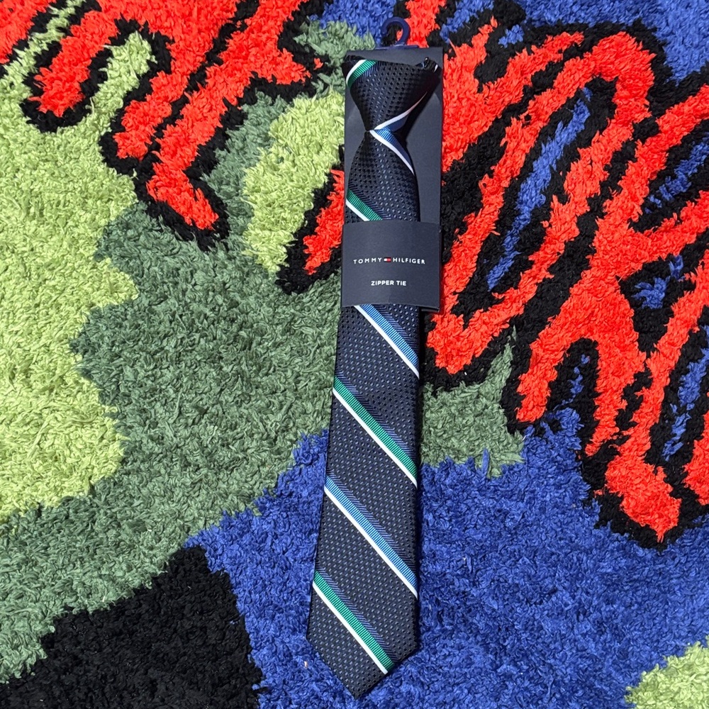 Tommy Hilfiger Men's Navy Stripe Zipper Tie